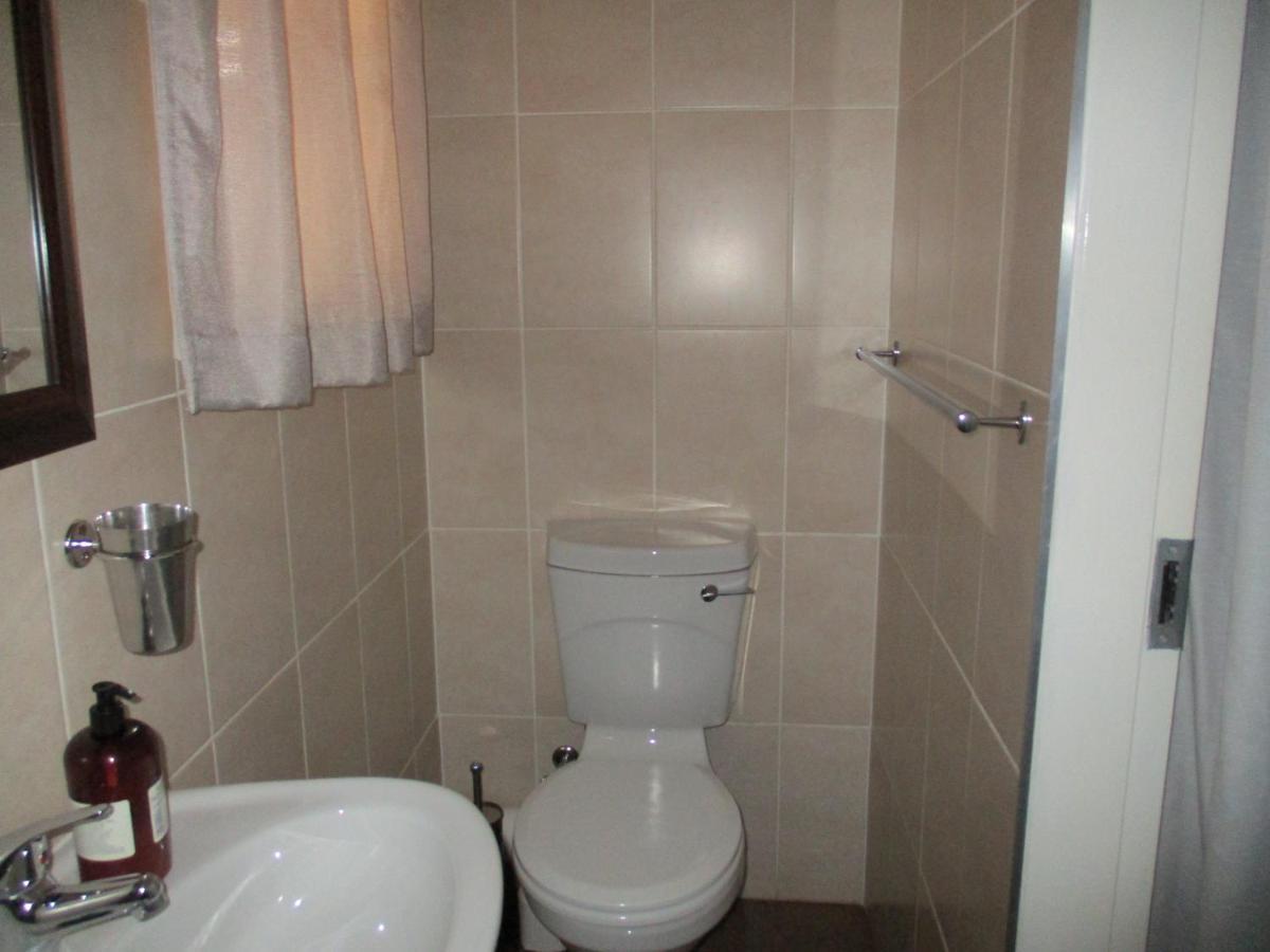White Rose Guest House Vanderbijlpark Kültér fotó