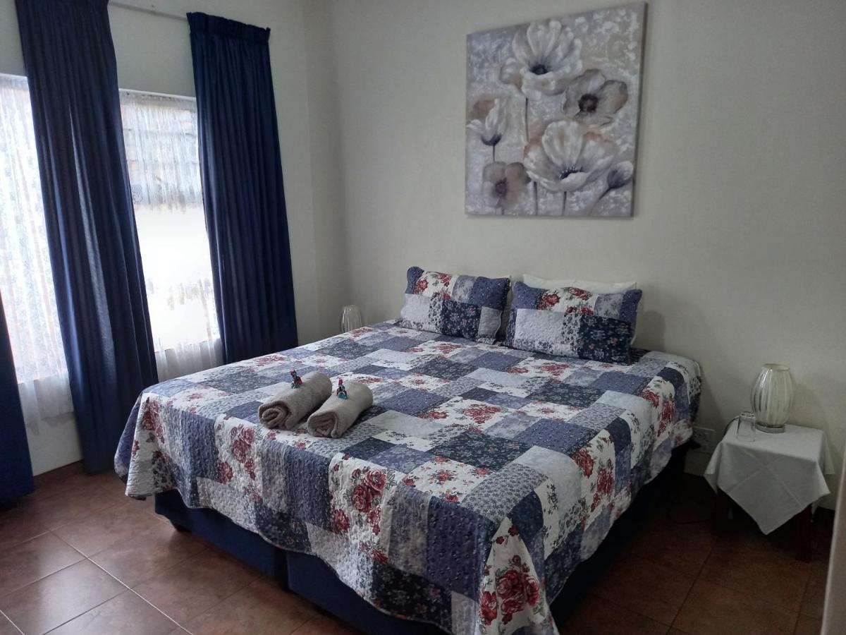 White Rose Guest House Vanderbijlpark Kültér fotó