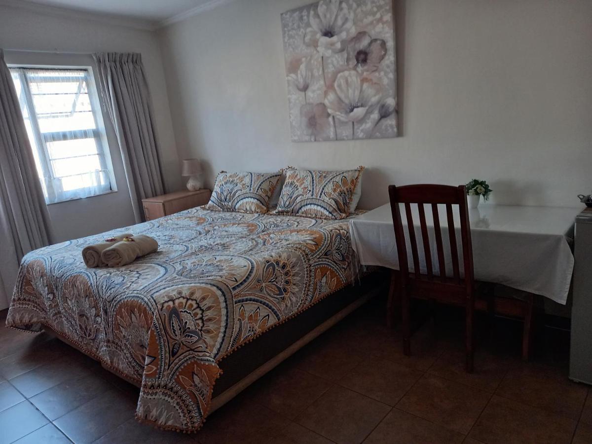 White Rose Guest House Vanderbijlpark Kültér fotó
