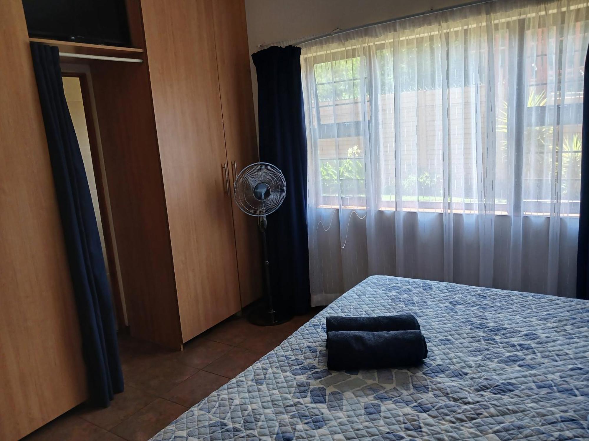 White Rose Guest House Vanderbijlpark Kültér fotó