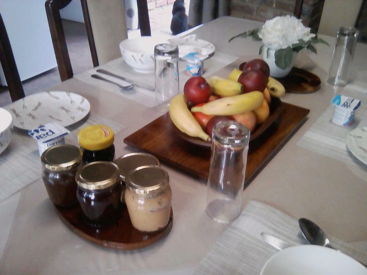 White Rose Guest House Vanderbijlpark Kültér fotó